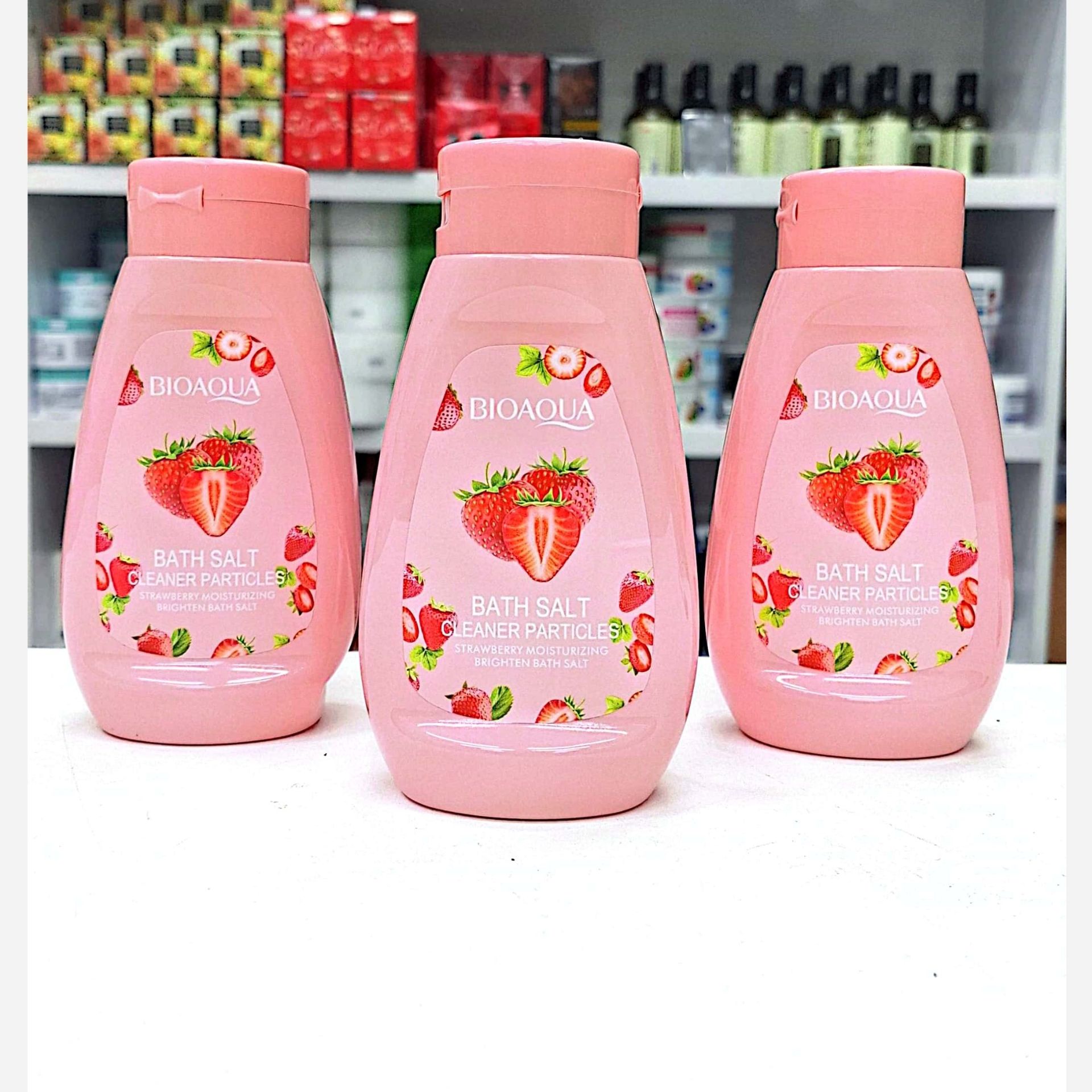 نمک بدن توت فرنگی بیاکوا